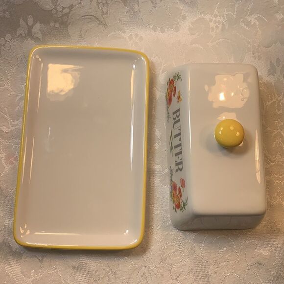 Butter Dish Quarter Pound White Yellow Pink Green Floral Design 7 Inches Long - Picture 3 of 4